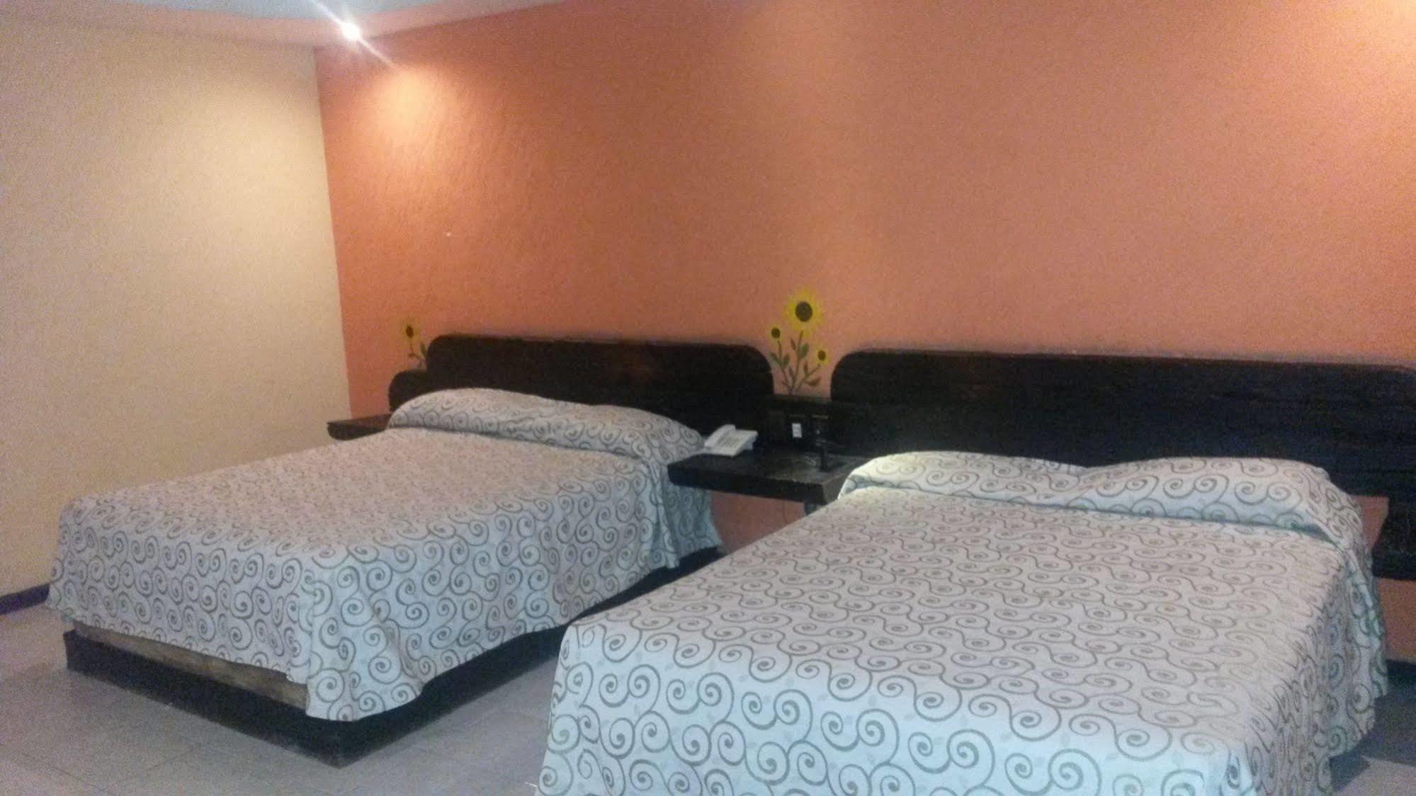 Hotel Playa Internacional เม็กซิโกซิตี้ ภายนอก รูปภาพ